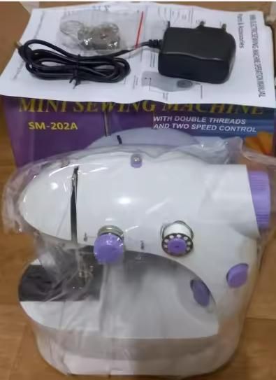 Portable Sewing Machine with Table